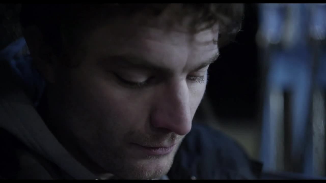 Staudamm - Clip Laura Tankstelle (Deutsch) HD