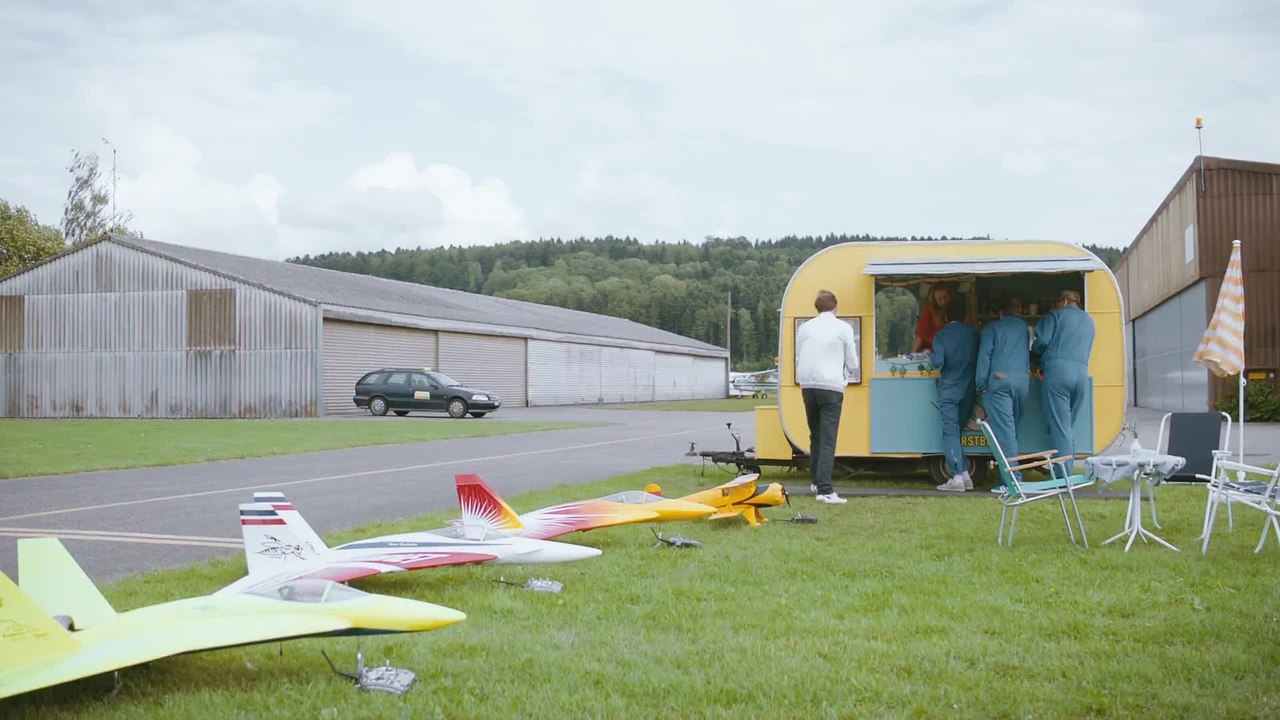 Lovely Louise - Clip 4 (Deutsch) HD