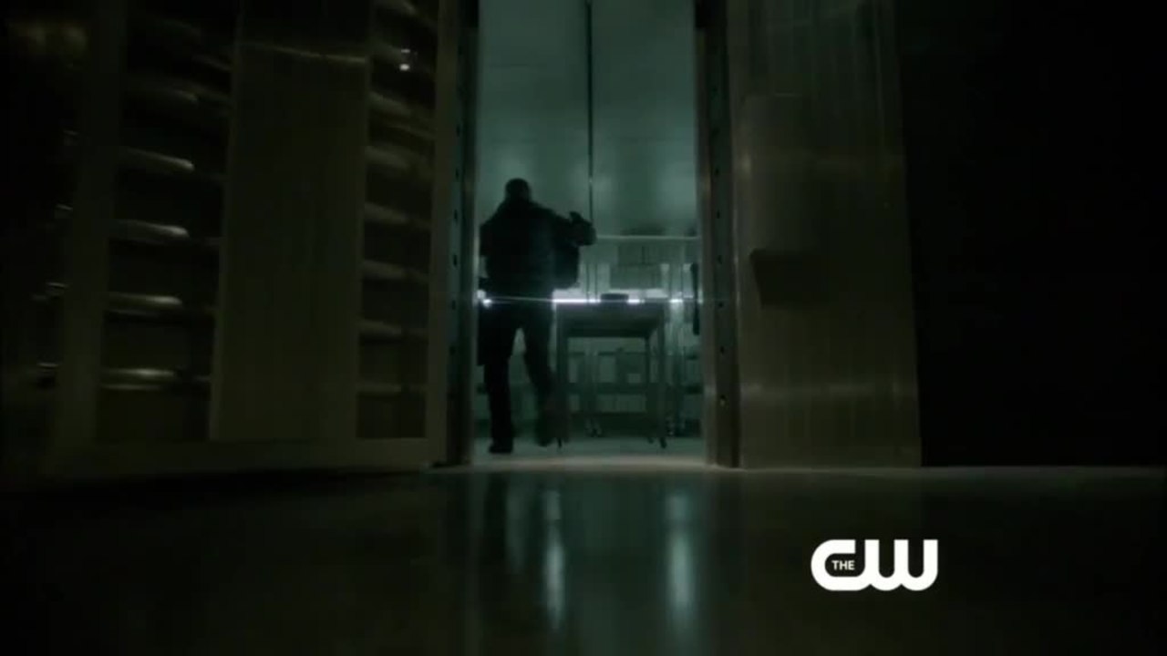 Arrow - S02 E14 Clip (English) HD