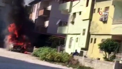 - Park halindeki otomobil alev alev yandı