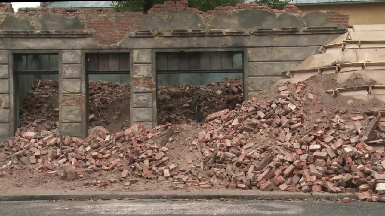 Phoenix - Featurette Das Set (Deutsch) HD