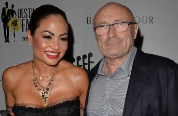 Ex-esposa de Phil Collins alega que cantor não tomou banho por mais de um ano