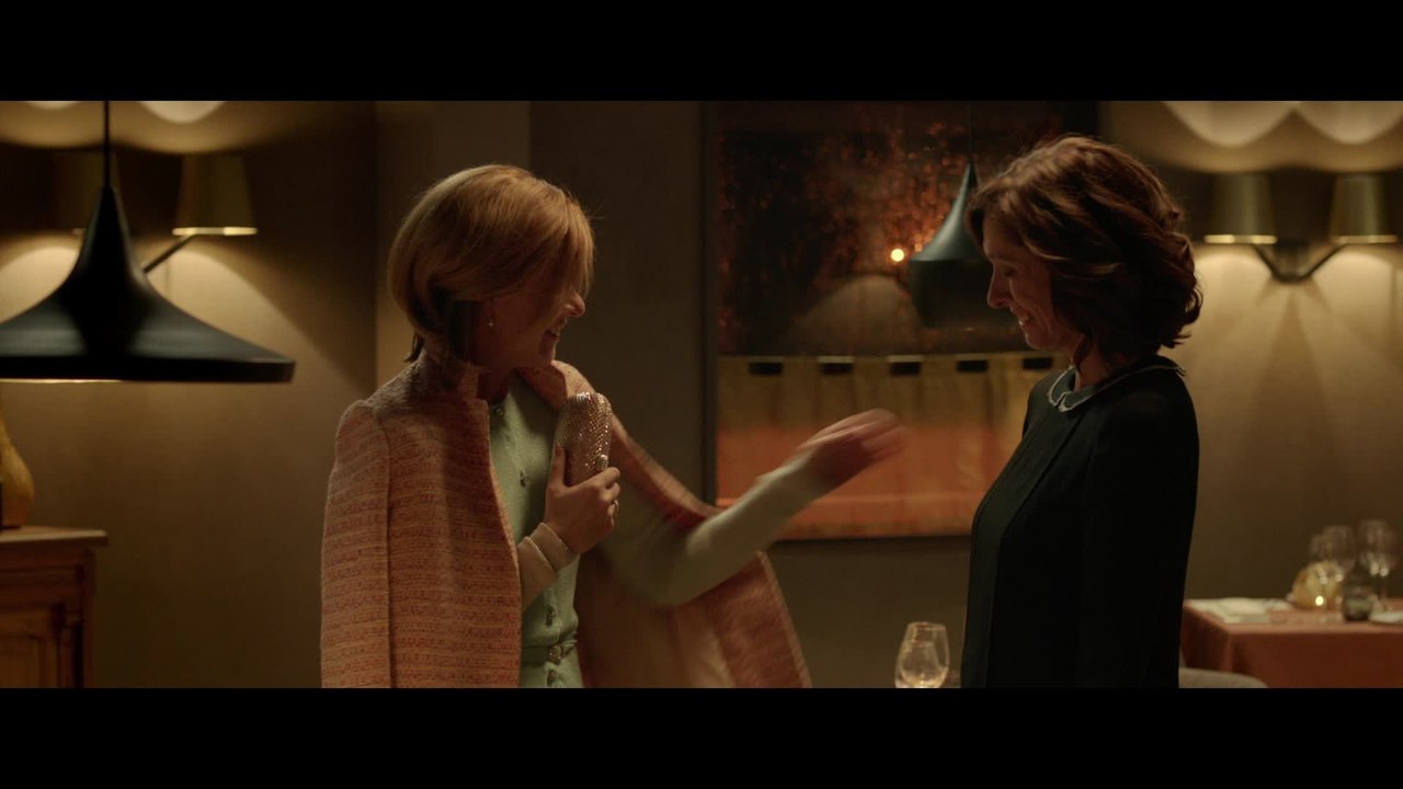 Brasserie Romantiek - Clip Auftritt Leslie (Deutsch) HD