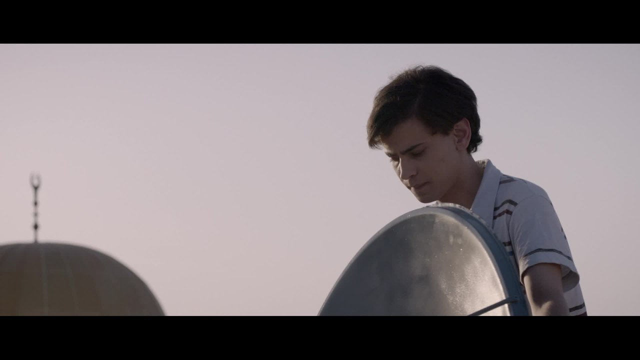 Dancing Arabs - Clip Eyhad wird an der Schule angenommen (Deutsch) HD