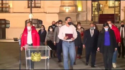 El Congreso de Perú destituye a su presidente Martín Vizcarra