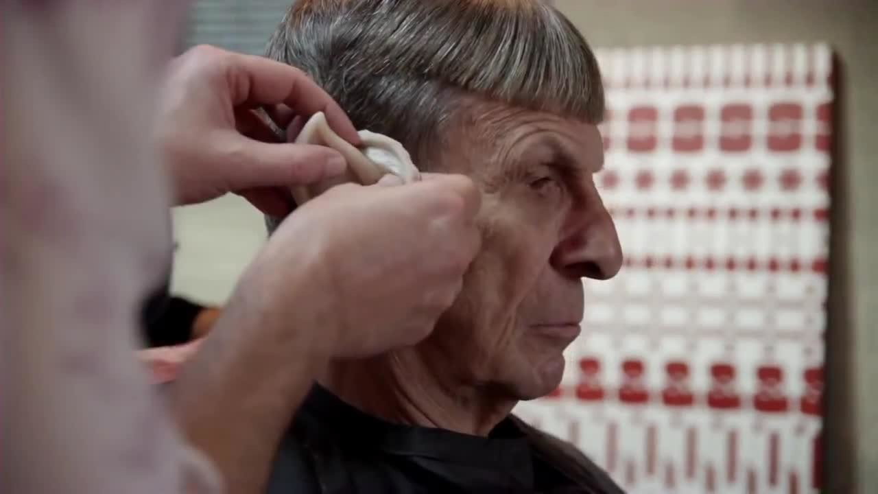 Star Trek Into Darkness - Featurette Turning Leonard Nimoy into Spock (English) HD
