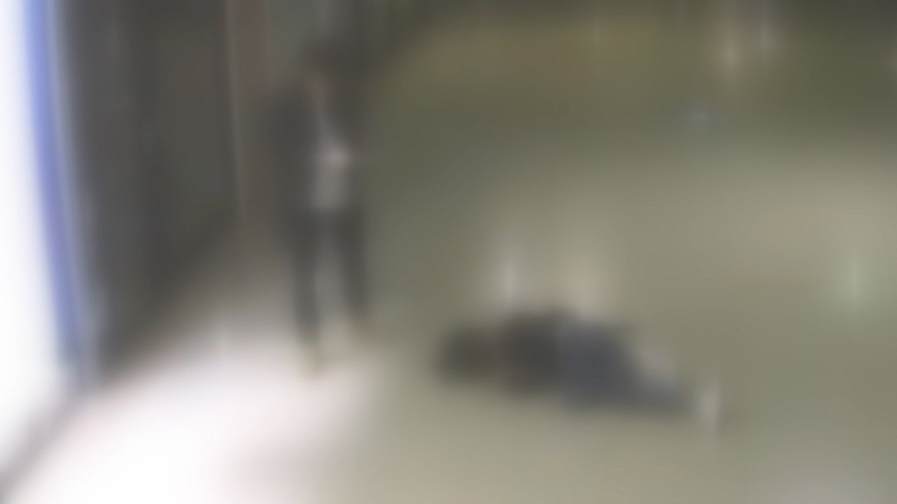 부산 지하상가 폭행 영상 확산..."휴대전화 문제로 다퉈" / YTN