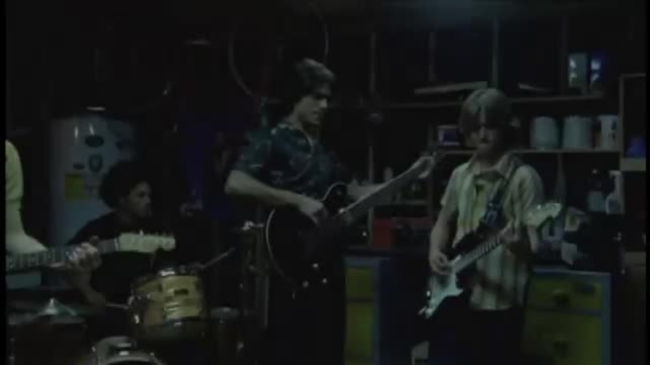Flying By - Trailer (English)
