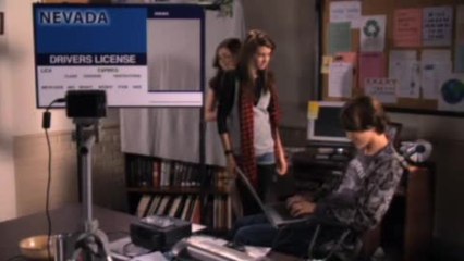 The Secret Life of the American Teenager - Clip (English)