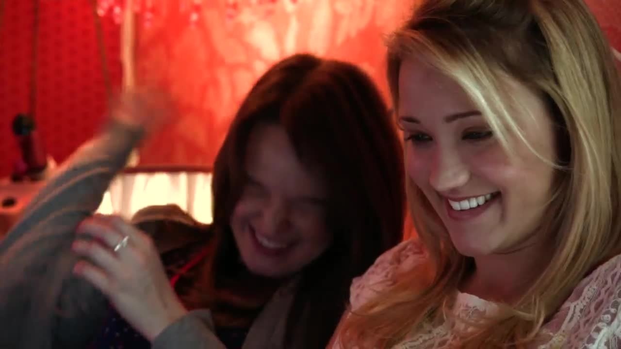Internet-Mobbing - Trailer (English)