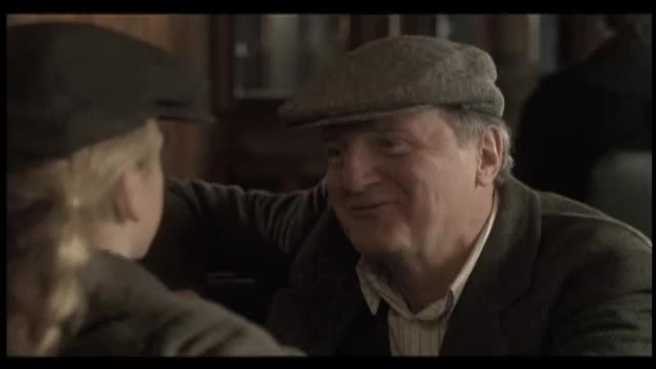 Einsatz auf vier Pfoten - Trailer (English)