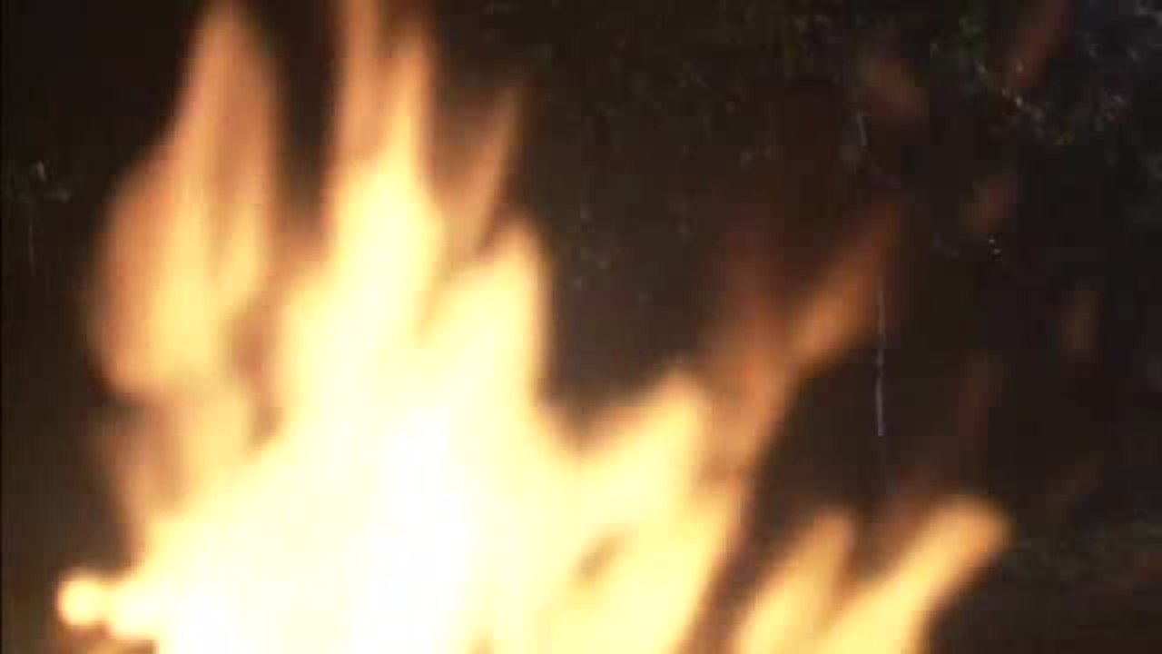 Frayed - Clip (English)
