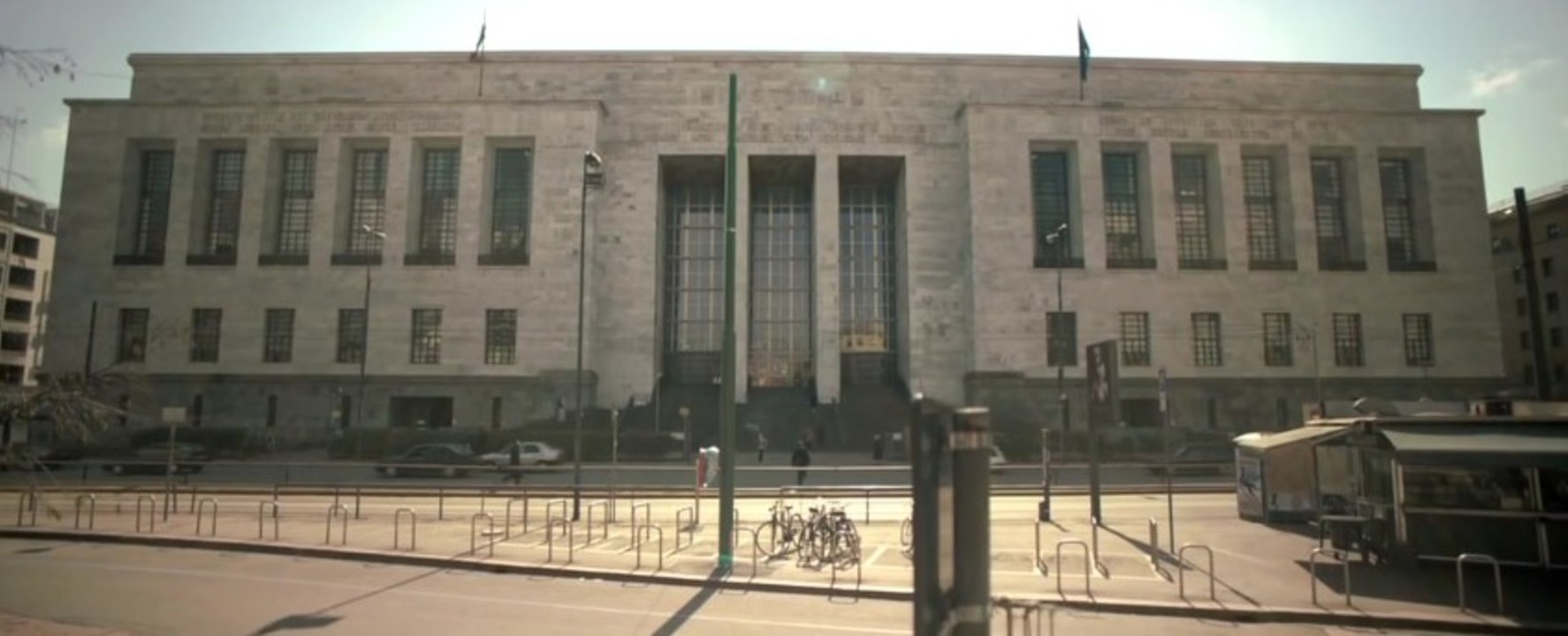 1992 - S01 Trailer (Italian) HD