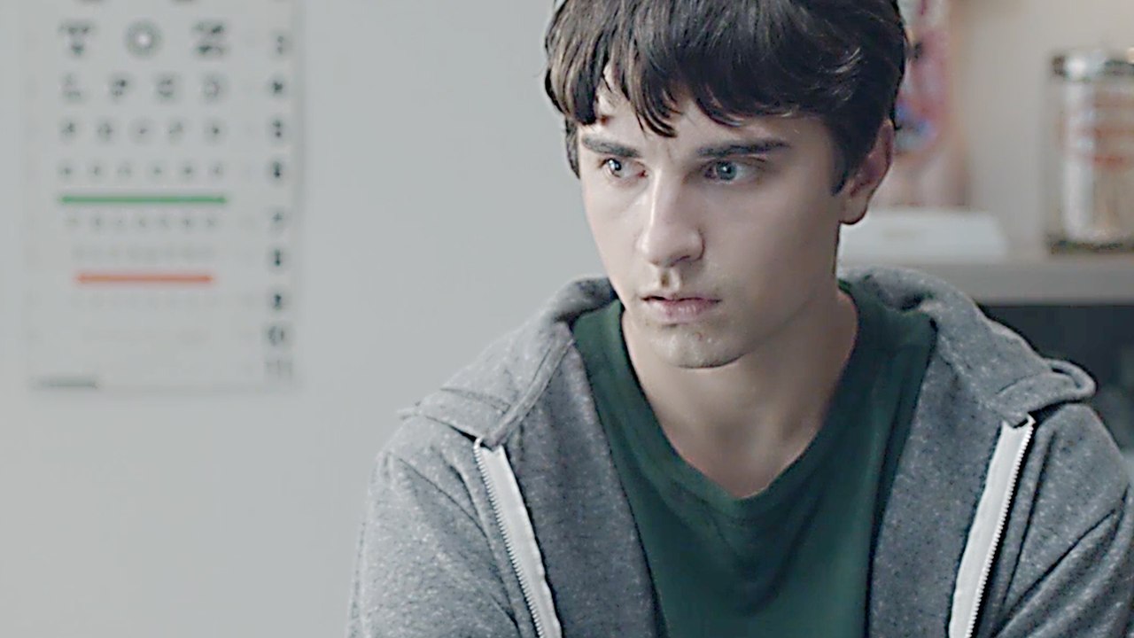 French Women - Clip 3 Arzt diagnostiziert Tumor (Deutsch) HD