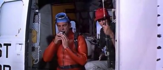 Thunderball - Clip  Underwater Battle (English)