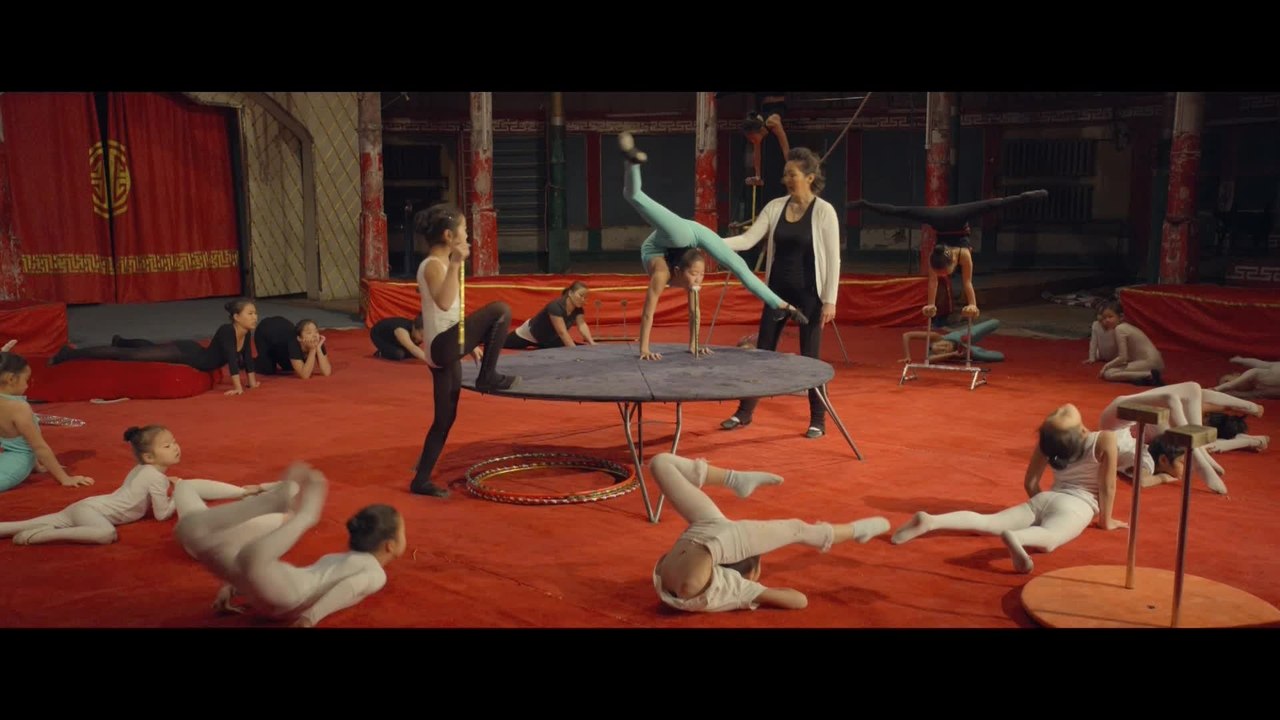 Der groÃŸe Tag - Clip Deegiis Lehrerin weiÃŸ die Richter sehen alles (Deutsch) HD