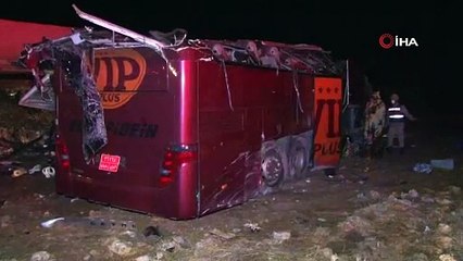 Şanlıurfa’da yolcu otobüsü devrildi: 1 kişi öldü, 28 kişi yaralandı