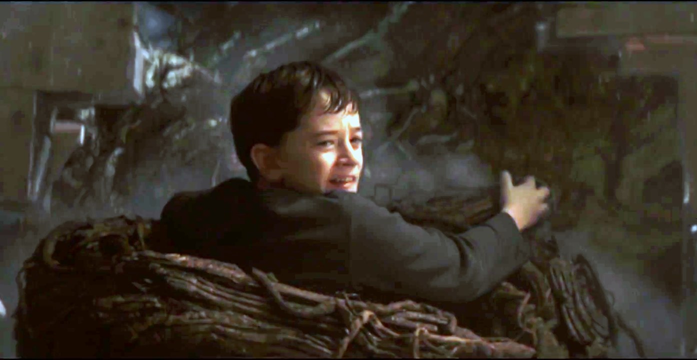 Sieben Minuten nach Mitternacht - Teaser Trailer (Deutsch) HD