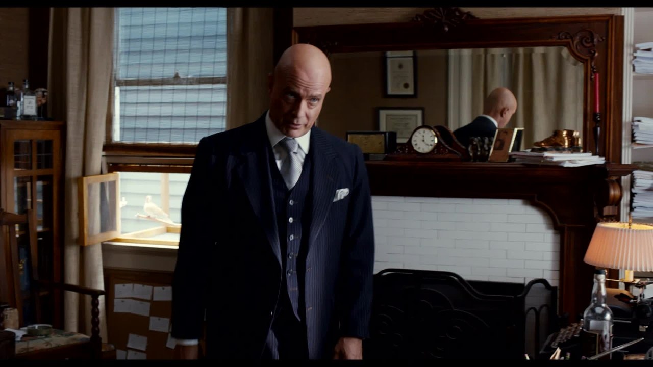 Trumbo - Clip Er denkt er ist die Katze (Deutsch) HD