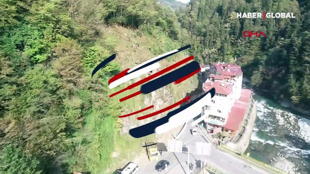 Kaya düşmesi tehdidi altındaki ilçeye çelik ağlı önlem