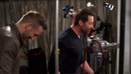 Eddie the Eagle - Ryan Reynolds Interviews Hugh Jackman (English) HD