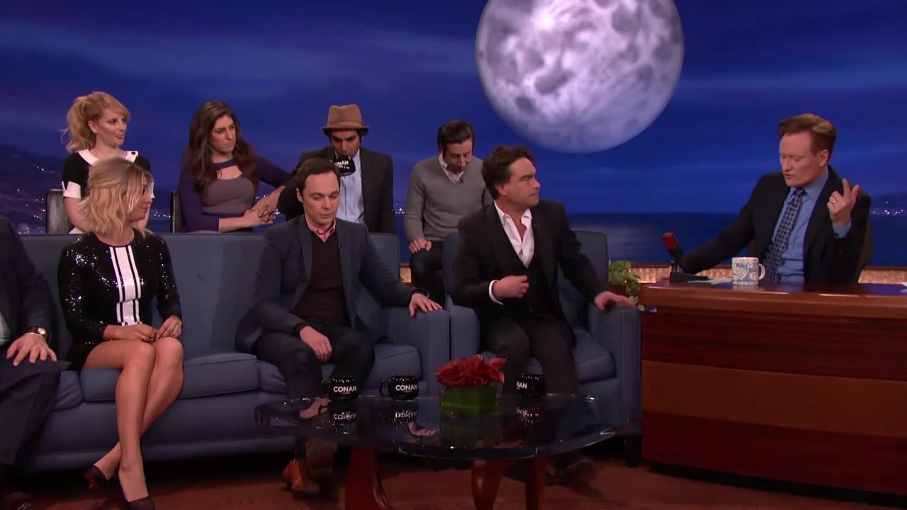 Conan - Erster Kuss der The Big Bang Theory-Stars in Blossom (English) HD