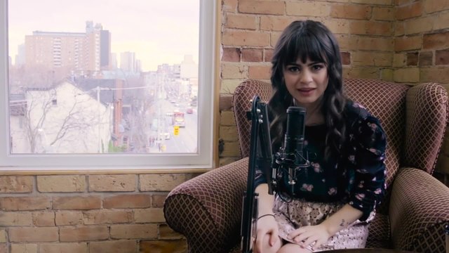 Lost & Found Music Studios - Clip Alyssa Baker Sings the New Year Song (English) HD