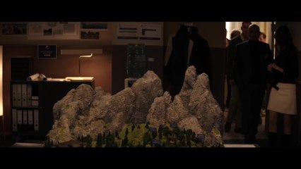 Outside the Box - Clip 02 Bei der Projektvorstellung werden den Unternehmensberatern ihre Handys weggenommen (Deutsch) HD