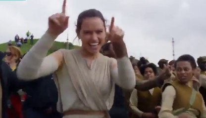 Star Wars The Force Awakens - Featurette Dancing on the Set (English) HD