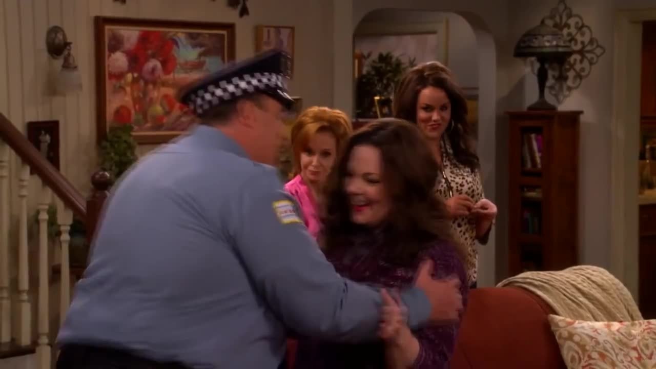 Mike & Molly Video 3 von 6