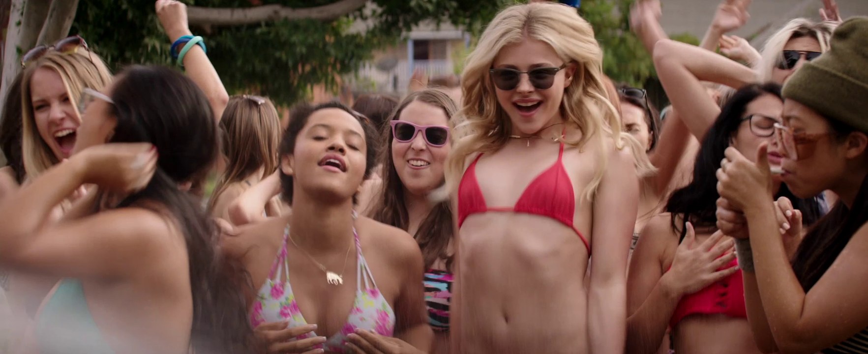 Bad Neighbors 2 - Clip Mac wird von Kappa Nu belaestigt (English) HD