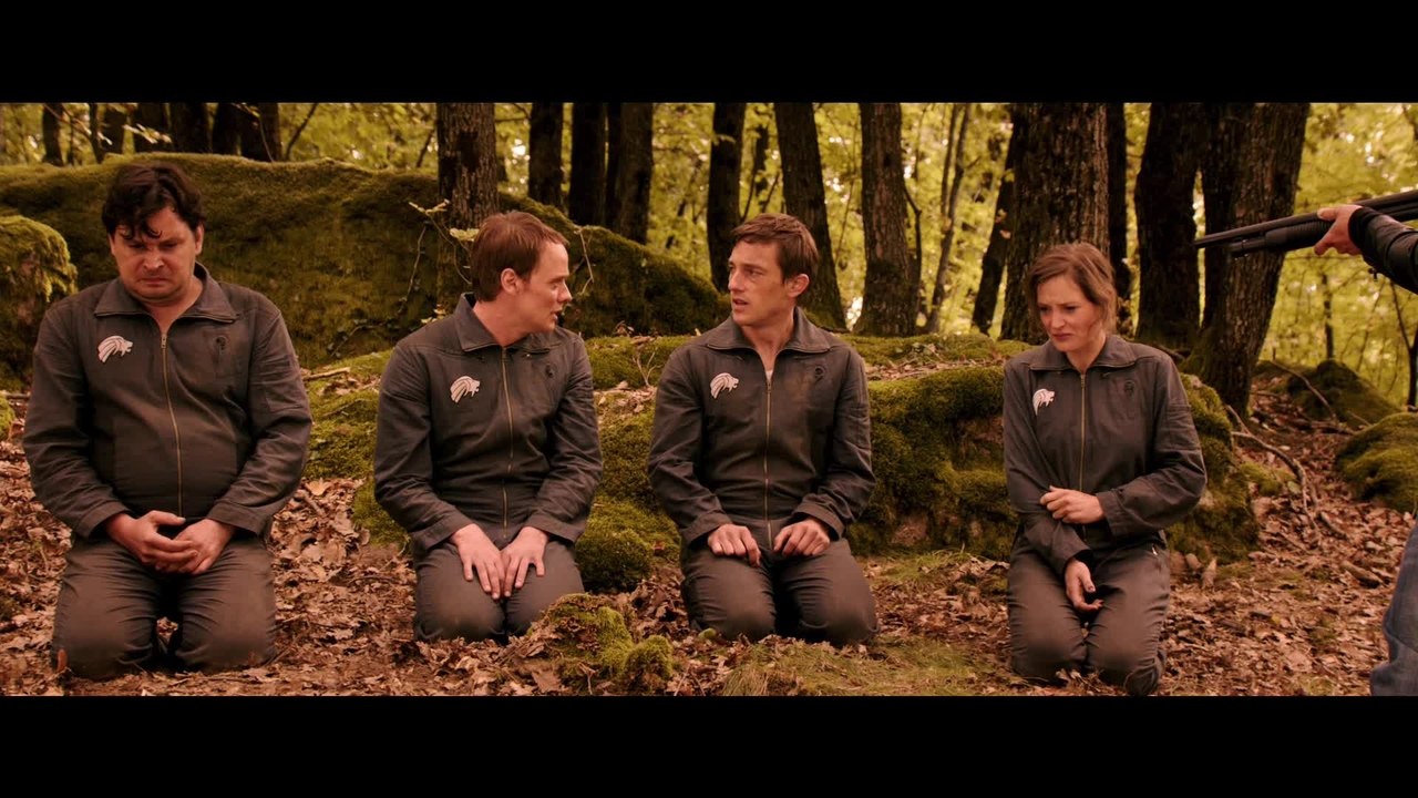 Outside the Box - Clip 09 Die vier gefangenen Unternehmensberater streiten heftig wer sich freiwillig als erstes Opfer zur VerfÃ¼gung stellt (Deutsch) HD