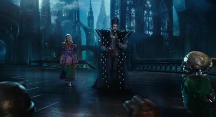 Alice Through the Looking Glass - Clip My Seconds (English) HD