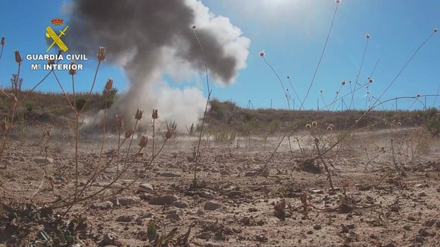 Guardia Civil destruye dos artefactos explosivos antiguos
