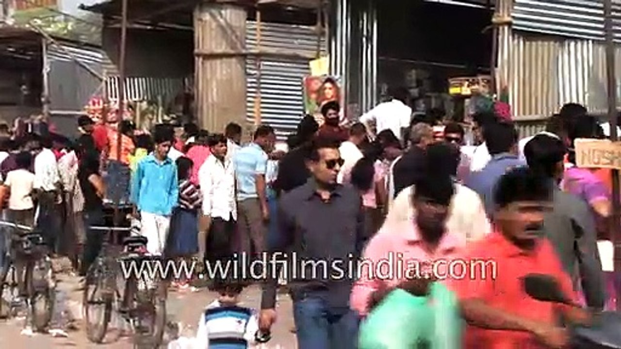 Crowded firecracker shops ahead of Diwali