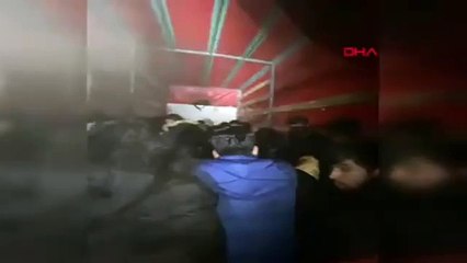 Kamyonetin kasasından 61 göçmen çıktı