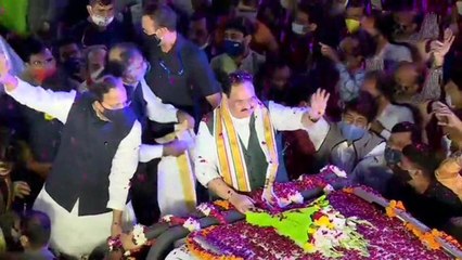 Скачать видео: Nadda reaches BJP headquarters for Bihar poll celebrations