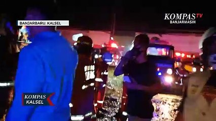 Tinjau Lokasi Kebakaran Gudang Pupuk, Pjs Wali Kota Banjarbaru Apresiasi Para Relawan Pemadam