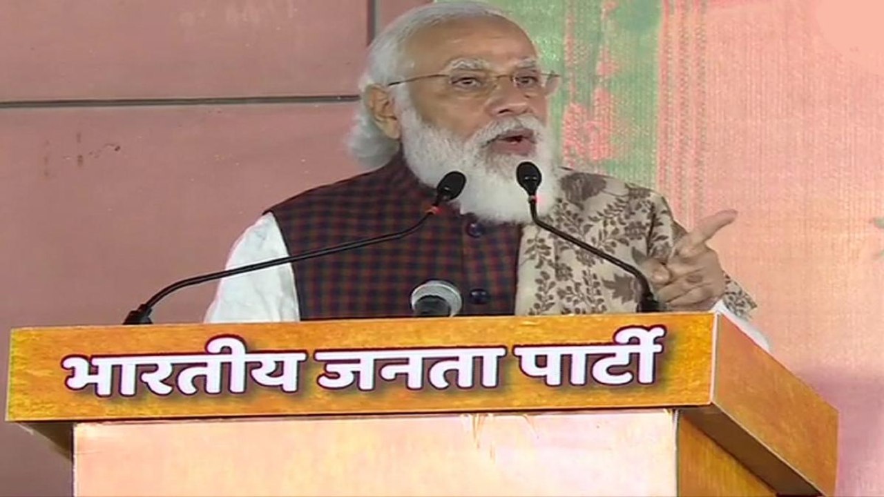 Bihar victory:PM Modi addresses BJP workers at party HQ