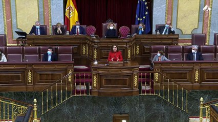 María Jesús Montero, a Pablo Casado: "¿Nos ponemos a recordar las titulaciones de cada uno y cómo las hemos obtenido?