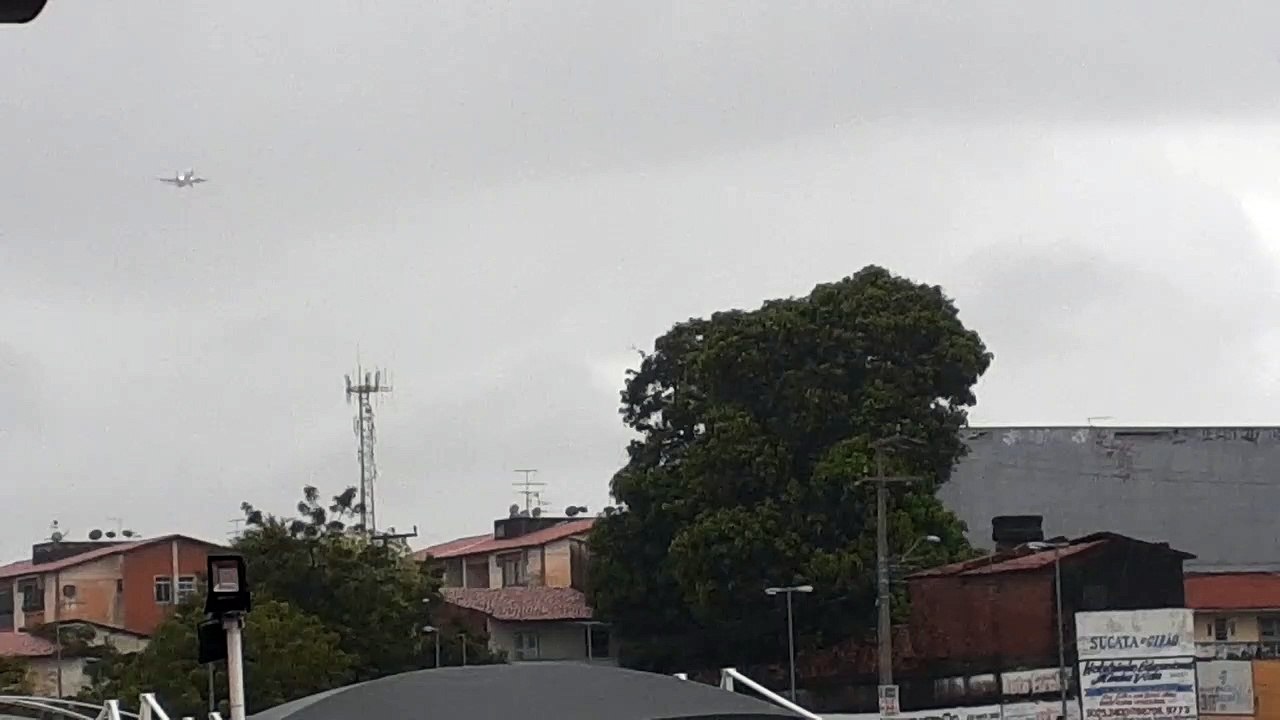 [SBFZ Spotting]Boeing 737-800 PR-GUK na aproximação final antes de pousar em Fortaleza vindo de Manaus