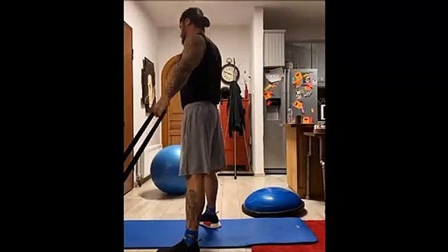 Έχετε δει το εργένικο σπίτι του Πετρετζίκη στην Αγία Παρασκευή; Ονειρικό!