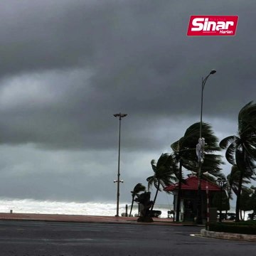 16 maut, puluhan hilang akibat Taufan Molave landa Vietnam