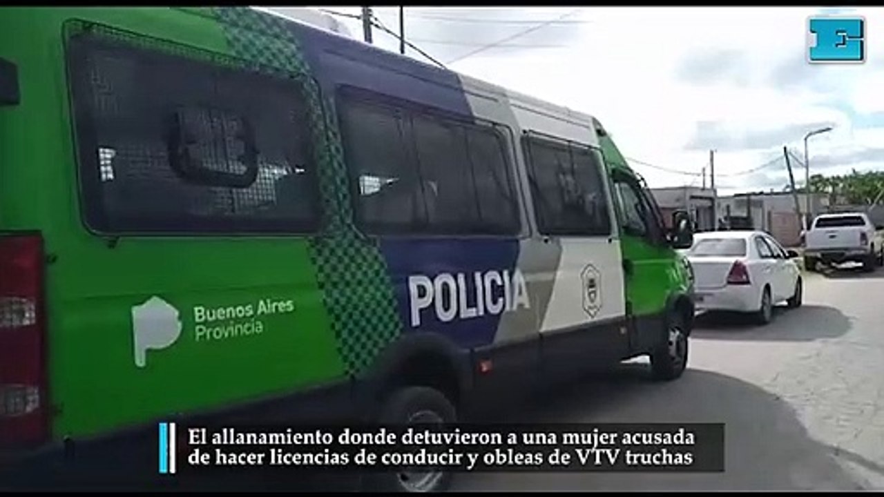 El allanamiento donde detuvieron a una mujer acusada de hacer licencias de conducir y obleas de VTV truchas
