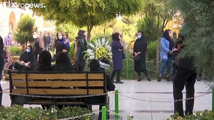 شاهد: كبرى مقابر طهران "تحت ضغط الموت" بسبب كوفيد-19