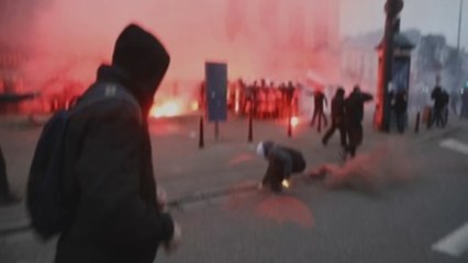 Download Video: El Día de la Independencia acaba con graves disturbios tras marcha nacionalista