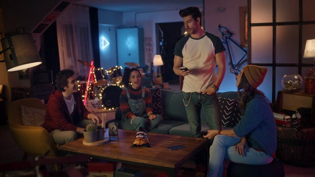 Umay Kaboğlu’nun rol aldığı reklam: Doritos Risk 2.0