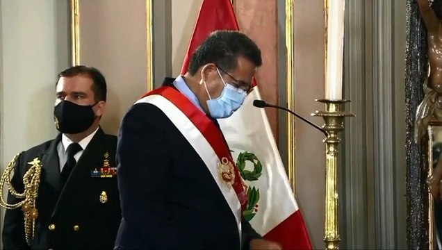 Merino designa a conservador como nuevo primer ministro en Perú