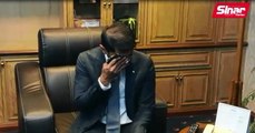 Exco Perak menangis terpaksa tinggalkan pejabat