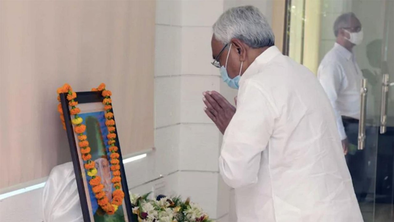 Nitish Kumar will serve the people of Bihar as CM